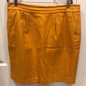 Banana Republic knee length pencil w/pockets